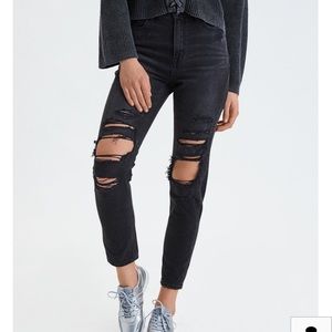 Black ripped mom jeans